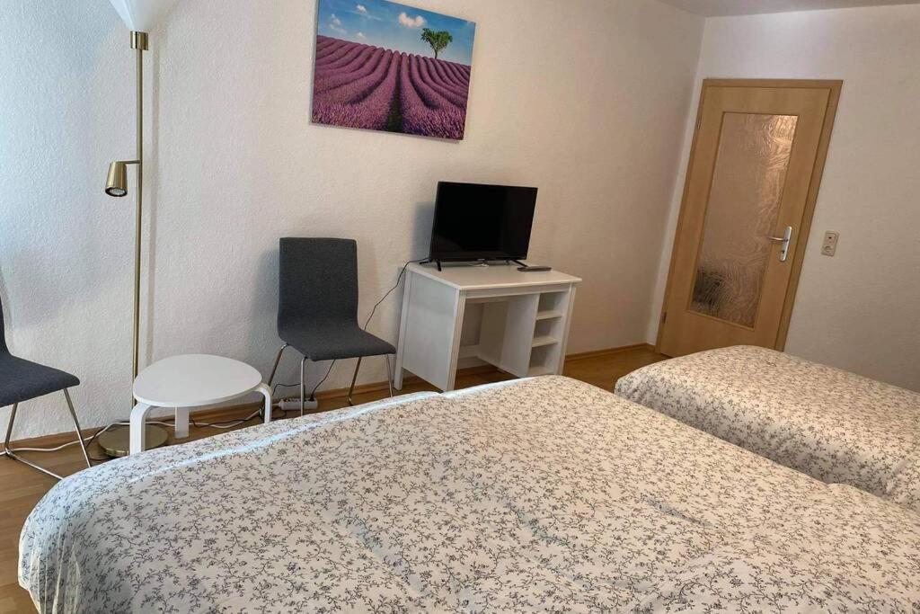 Beste Lage In Rostock: 2-Zimmerwohnung Mit Balkon Im 1.Og 外观 照片