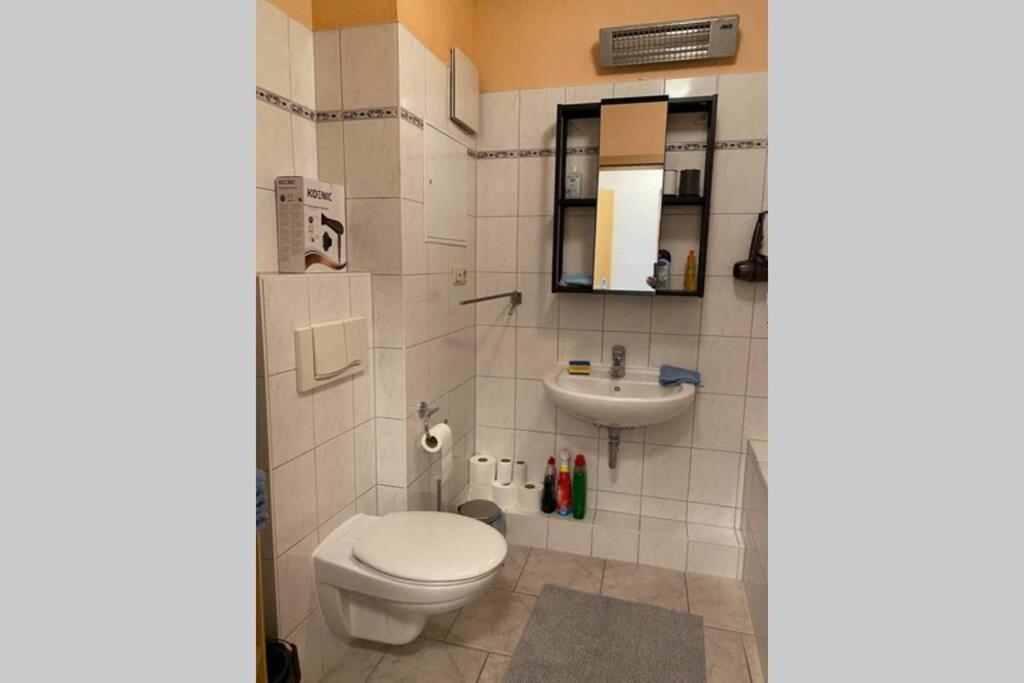 Beste Lage In Rostock: 2-Zimmerwohnung Mit Balkon Im 1.Og 外观 照片
