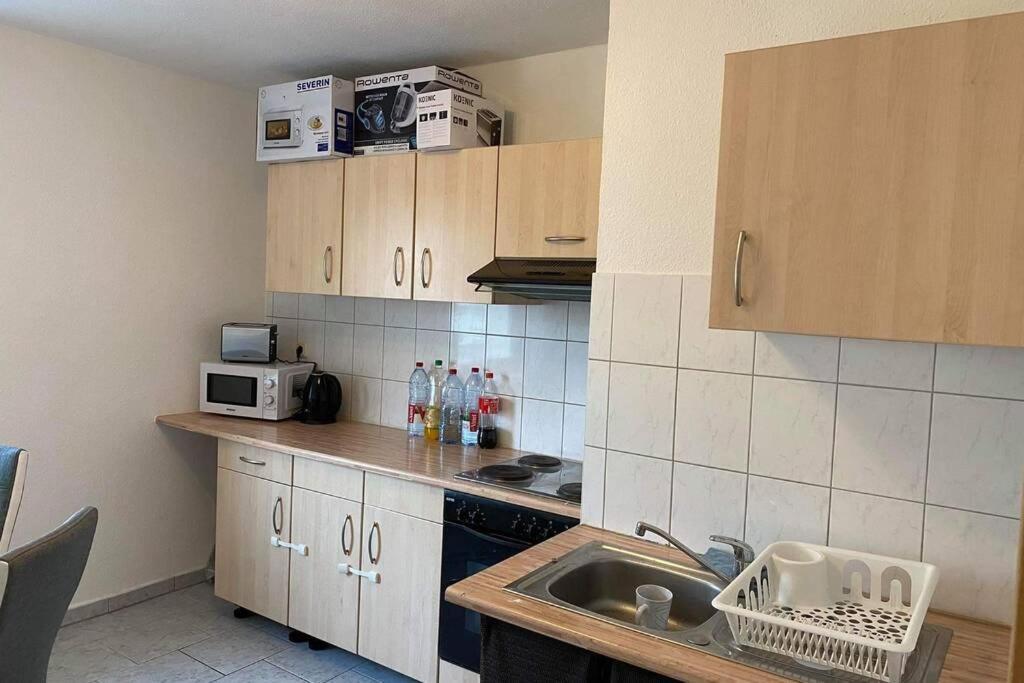 Beste Lage In Rostock: 2-Zimmerwohnung Mit Balkon Im 1.Og 外观 照片